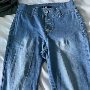 Juniors sz 9 button fly jeans
